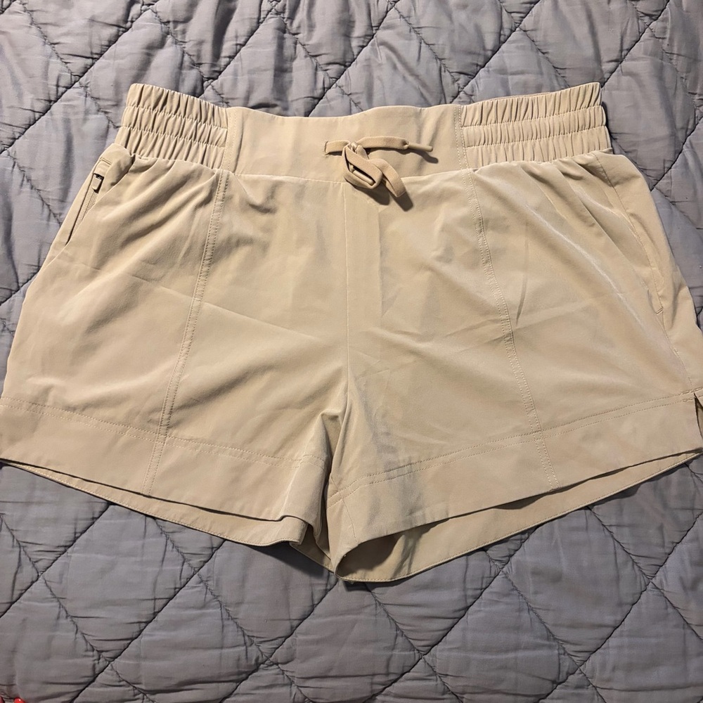 All in Motion Beige Tan Women's Hiking Athletic Shorts